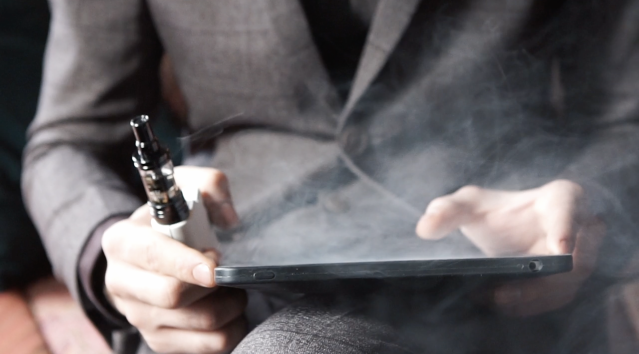 "E-cigarete osmišljene su za odvikavanje od pušenja i njihova upotreba ne bi trebala trajati duže od 6-8 tjedana" "E-cigarete osmišljene su za odvikavanje od pušenja i njihova upotreba ne bi trebala trajati duže od 6-8 tjedana"